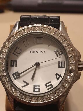 🦋10/$20🦋 Geneva Silver/White Rhinestone Silicone Women's Watch